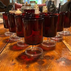LUMINARC VINTAGE MID-century wine glasses from 1970s. Don’t be boring!